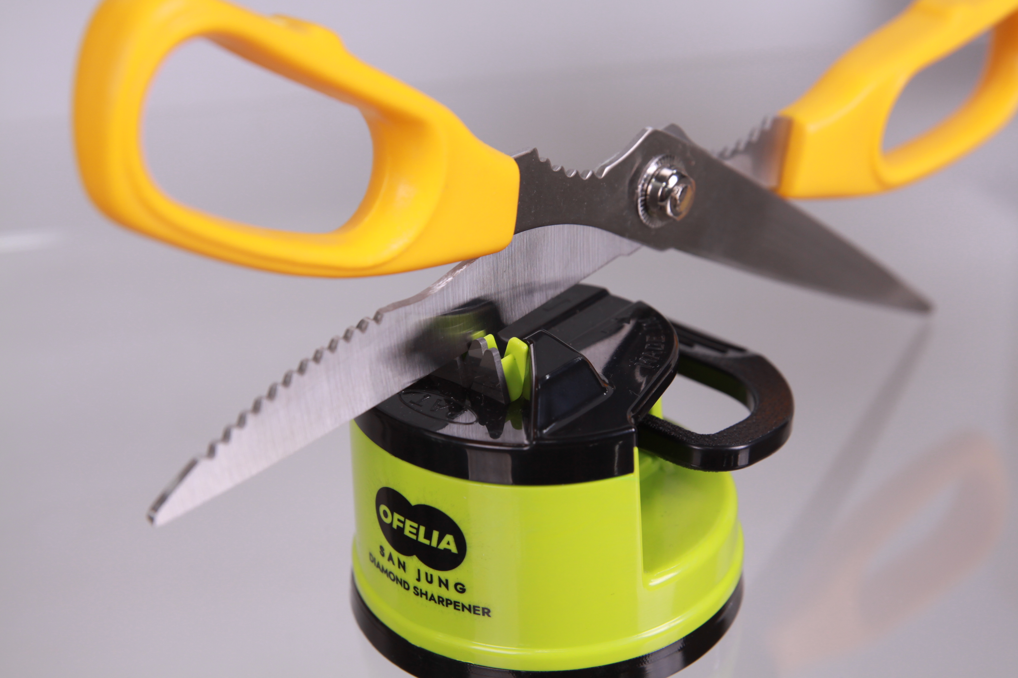 Точилка на присоске DM от компании "Кореал - Настоящая Корея"