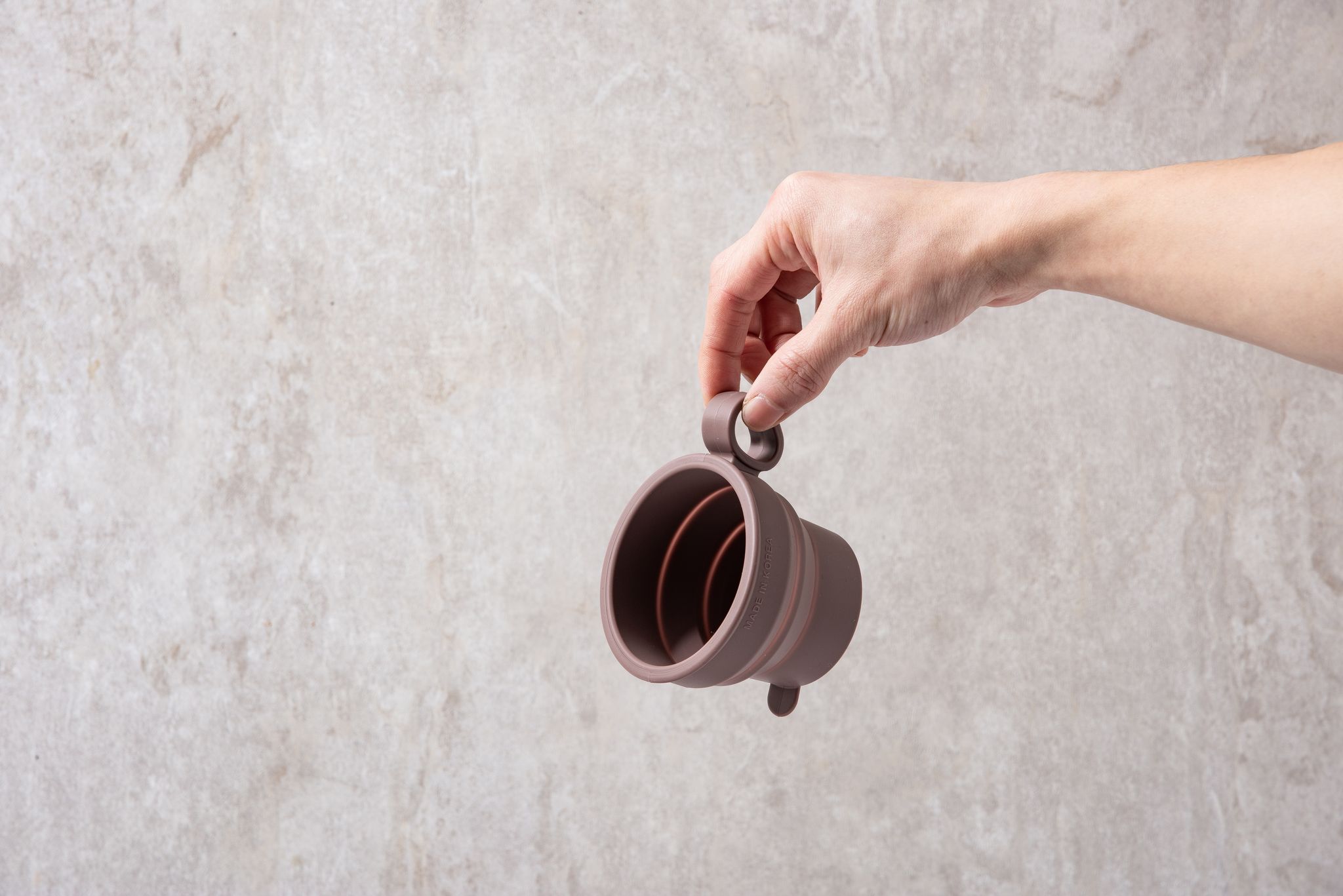 Силиконовая складная кружка с ручкой KF Pastel (КФ Пастель) от компании "Кореал - Настоящая Корея"