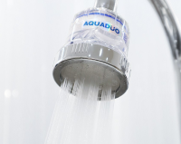 Кухонная насадка-фильтр AquaDuo (АкваДу) SF-1000 для гибкого смесителя от компании "Кореал - Настоящая Корея"