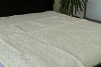 Простыня стеганая GOCHU Clover K (Клевер К) 170*210 кремовый